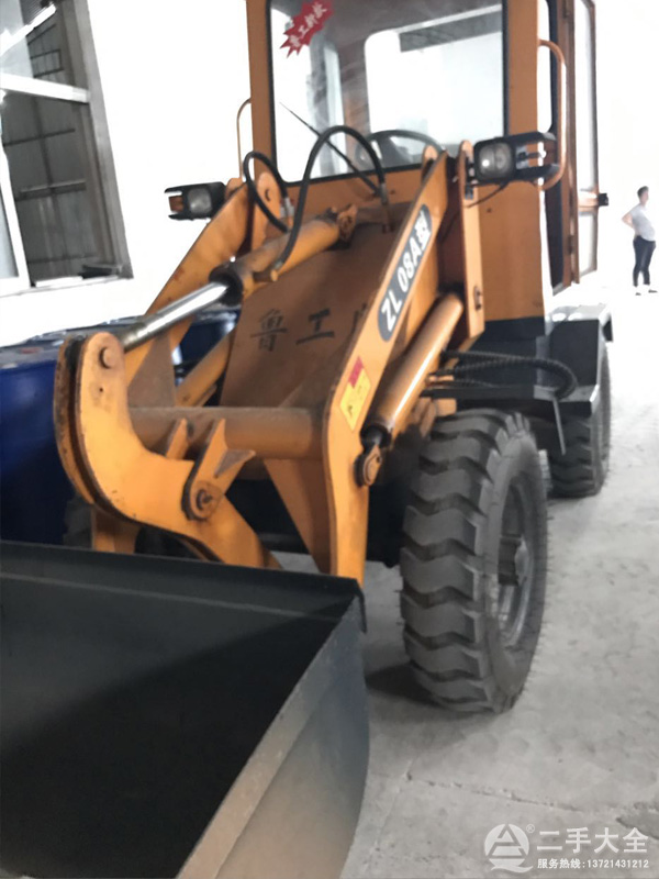 小型二手裝載機(jī) 小型二手裝載機(jī)