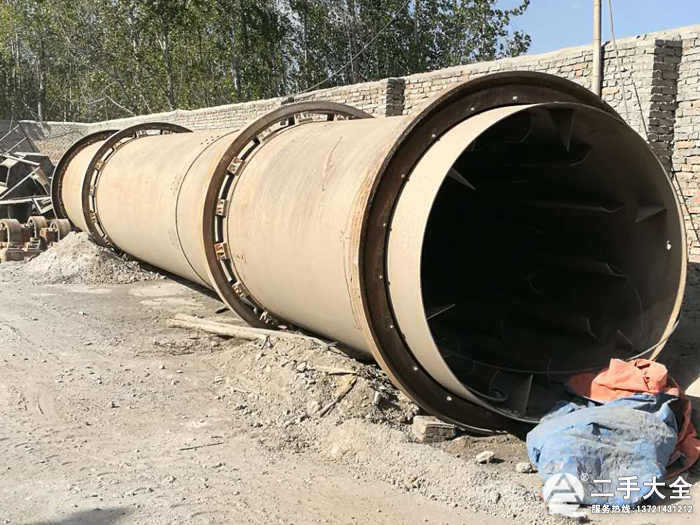 滾筒式烘干機(jī) 滾筒式烘干機(jī)