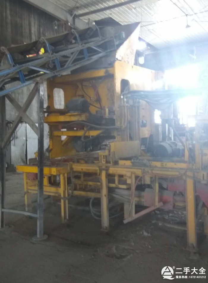 二手全自動(dòng)砌塊成型機(jī) 二手全自動(dòng)砌塊成型機(jī)