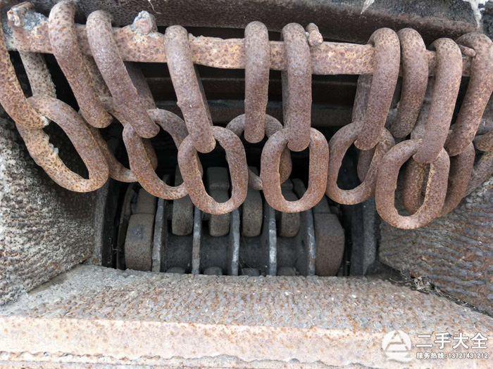 二手破碎機(jī)進(jìn)料口 二手破碎機(jī)進(jìn)料口