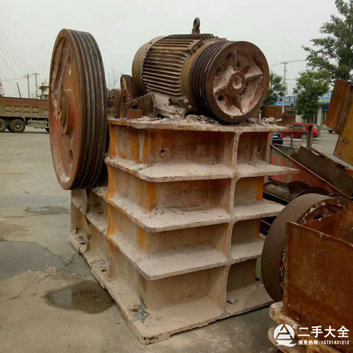 二手顎式破碎機(jī) 二手顎式破碎機(jī)