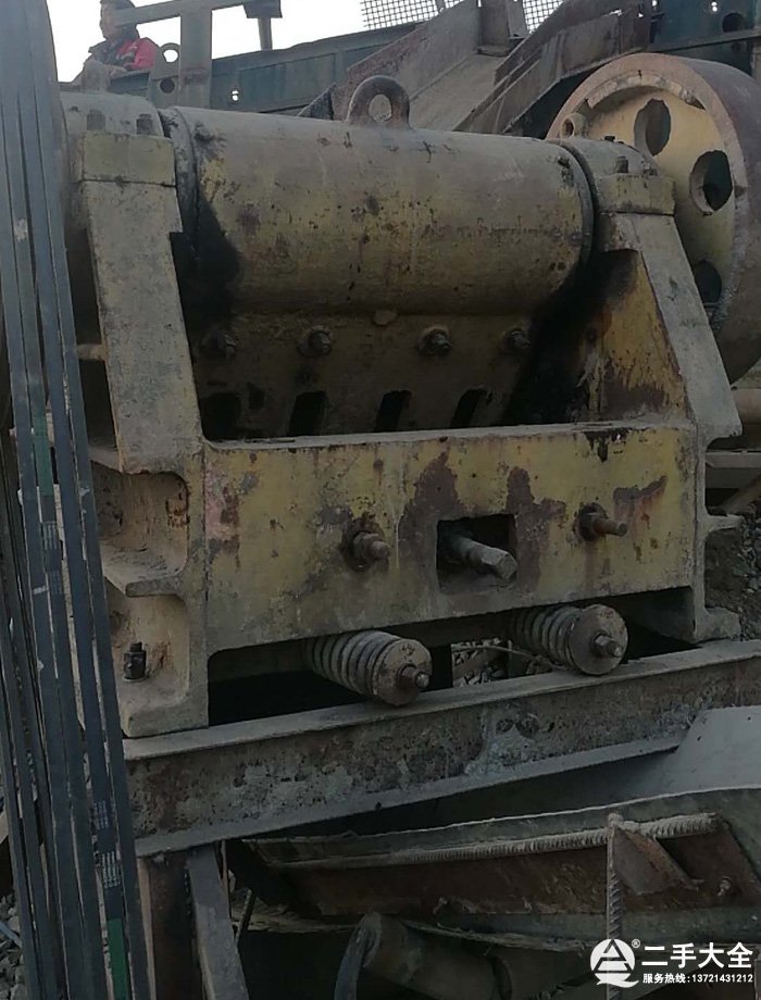 二手250×1000顎式破碎機(jī) 二手250×1000顎式破碎機(jī)