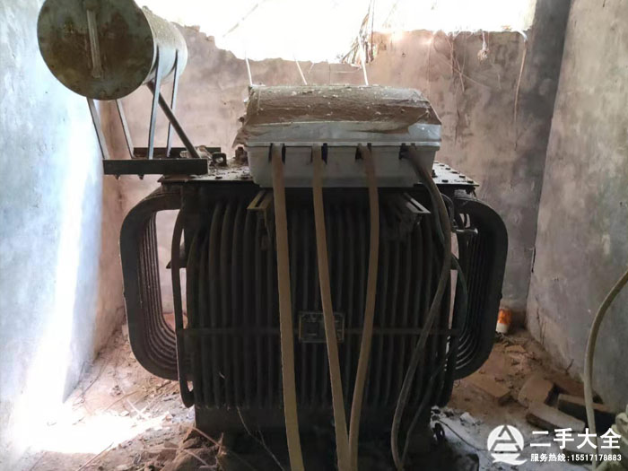 ����׃����