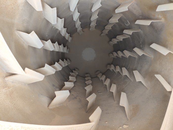 三筒烘干機(jī)內(nèi)部結(jié)構(gòu) 三筒烘干機(jī)內(nèi)部結(jié)構(gòu)