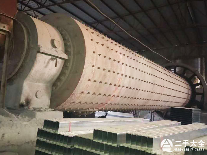 大型球磨機(jī) 大型球磨機(jī)