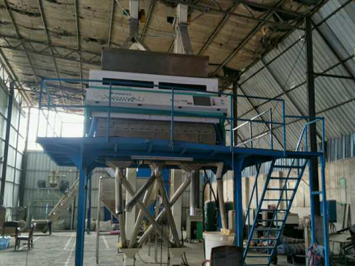 ����ɫ�x�C