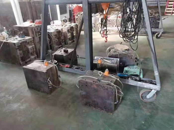 一次性餐具機(jī)器 一次性餐具機(jī)器