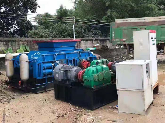 小型二手對輥破 小型二手對輥破