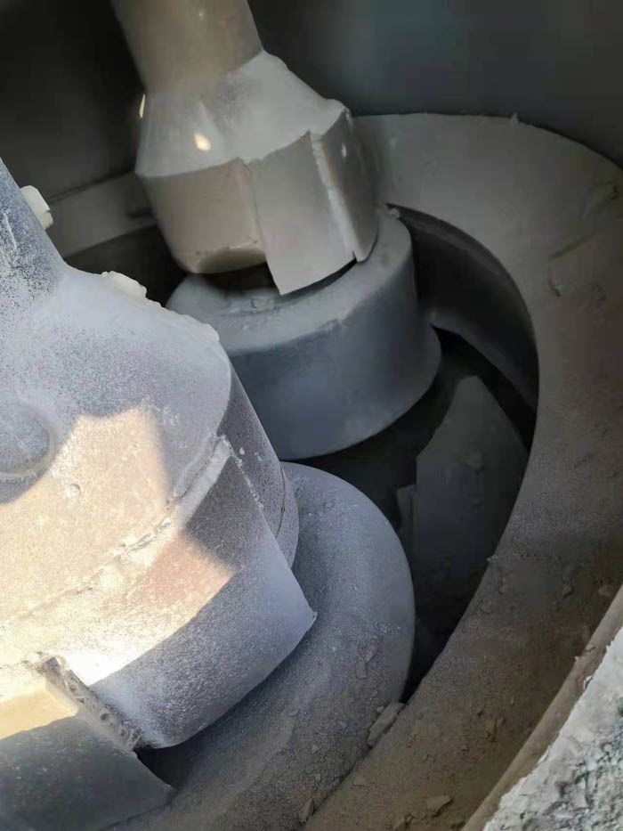 二手雷蒙磨內(nèi)部結(jié)構(gòu) 二手雷蒙磨內(nèi)部結(jié)構(gòu)