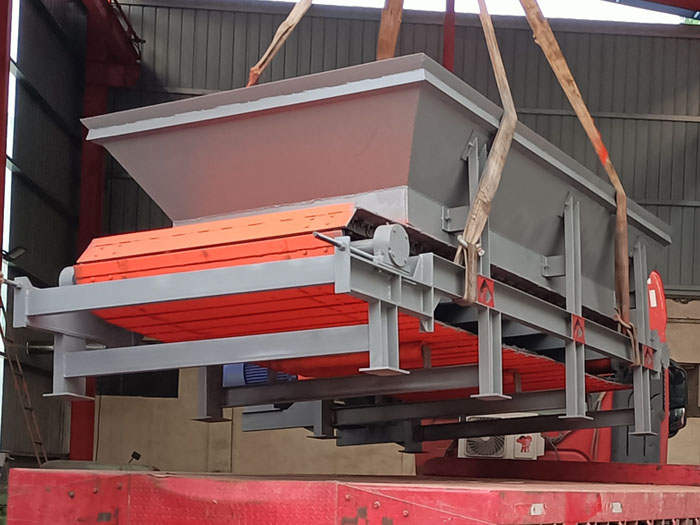 鏈板式給料機 鏈板式給料機